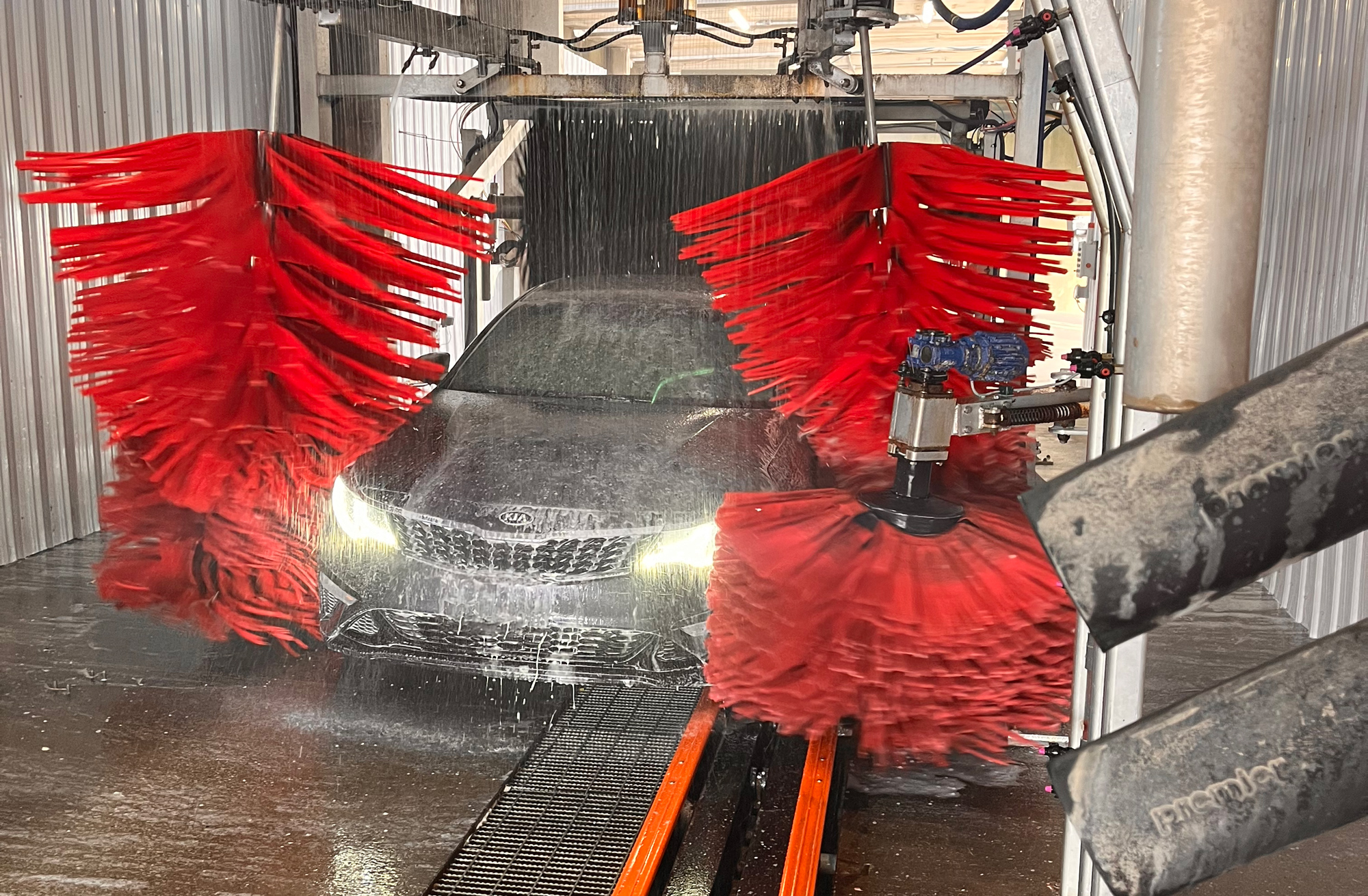 Hornet Express Car Wash